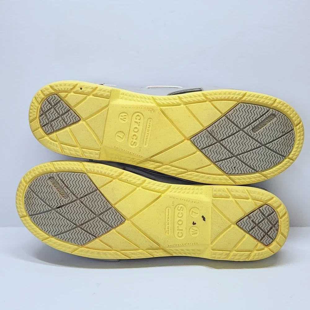 Crocs A-Leigh Boat Shoes Womens Size 7 Gray Yellow Slip On Comfort Flats 14261